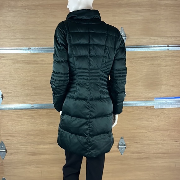 Pre-Owned 1 Madison Green Puffer Coat, Down and Waterfowl feather insulation. - Picture 9 of 16